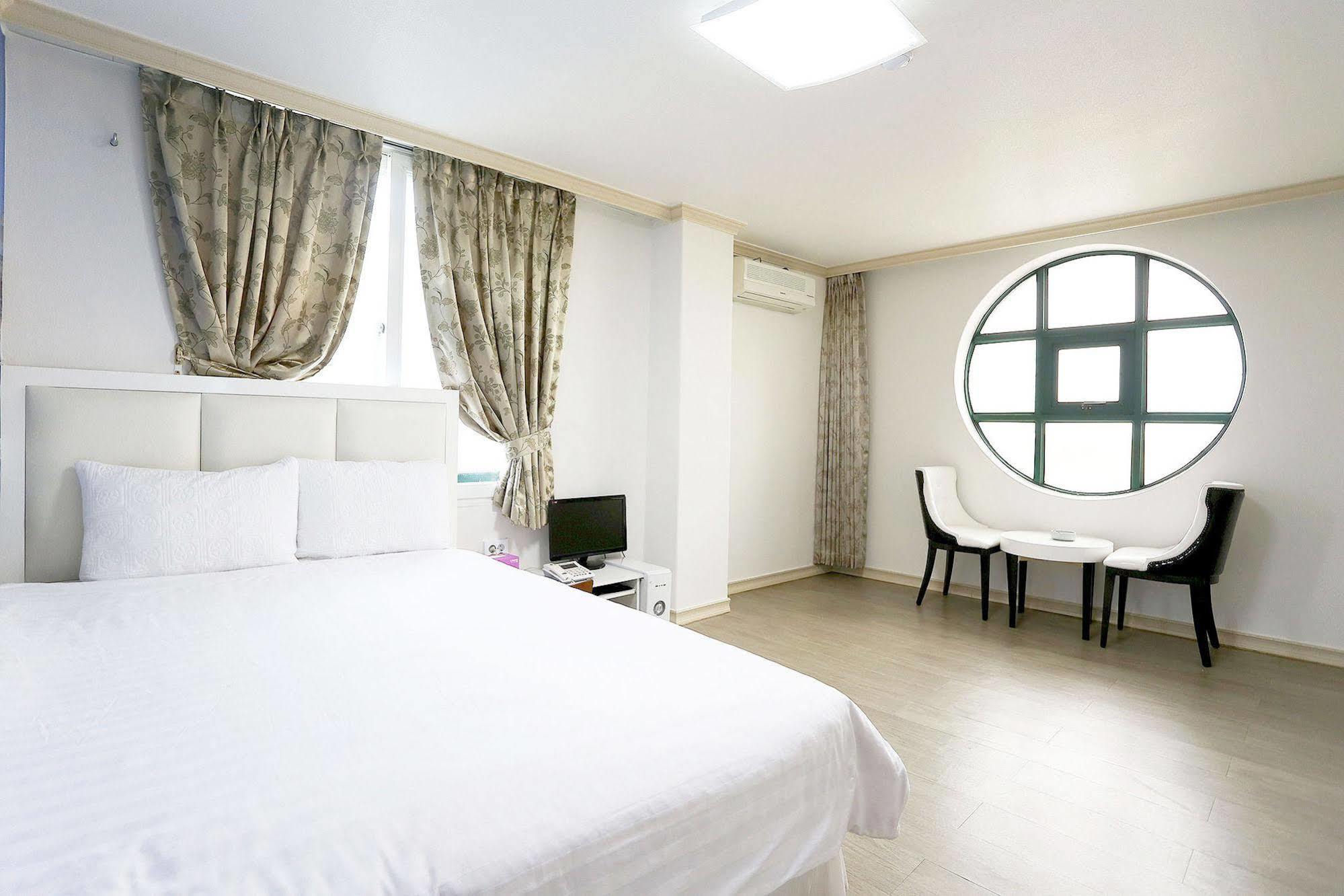 Songrim Motel Сокчхо Экстерьер фото